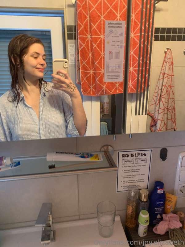 trying to find an apartment this week lol wish me luck🙏🏻