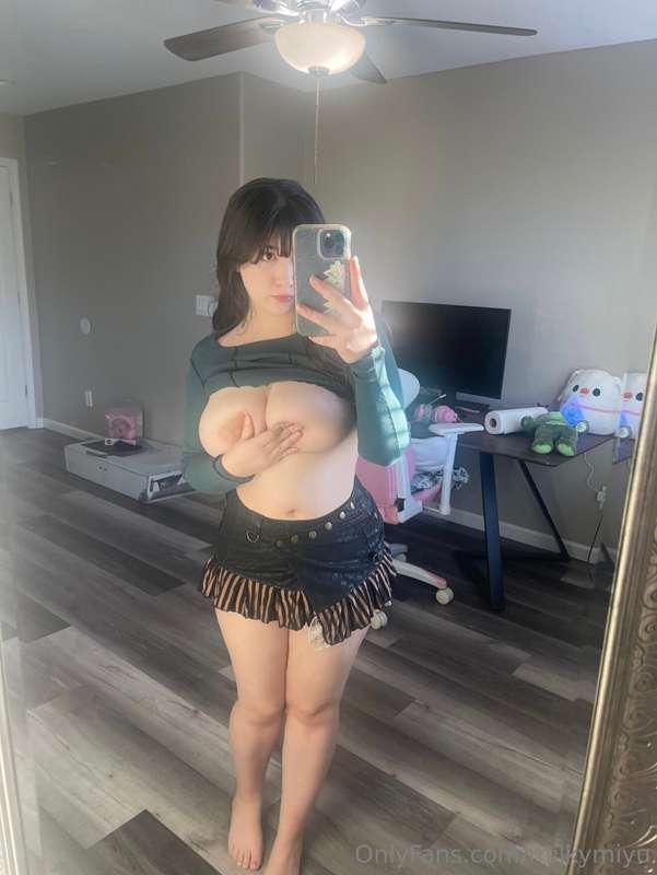Do you want me to move my hands? Then drop a DM 👀