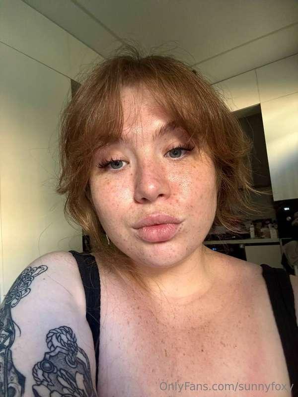 Hi, babe 😌I’m having a lazy day today… Just want to lie down..