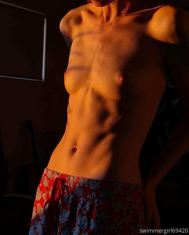 Gooooood morning! The sunlight was extra red this morning. I..