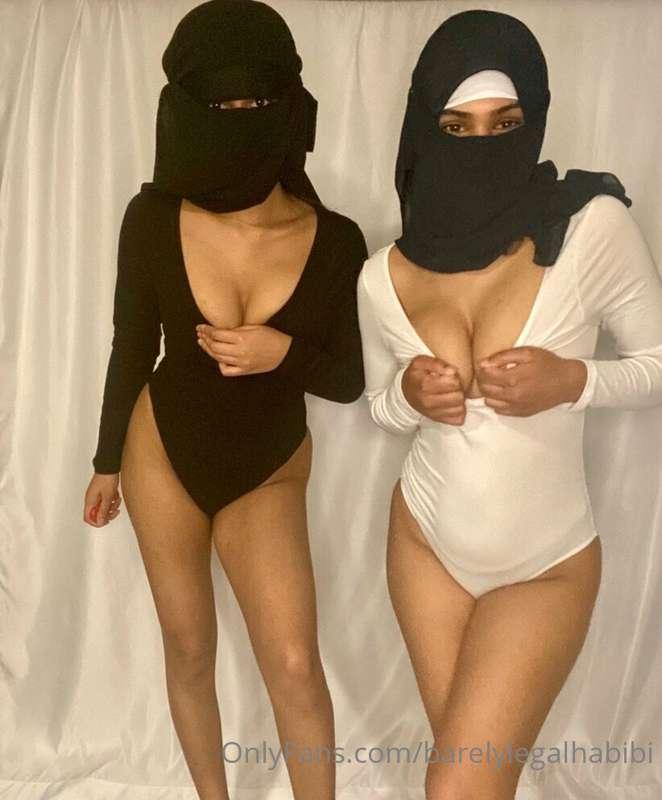 have you met my real sister @teentalifa ? 🧕🏽🧕🏽 can you see t..