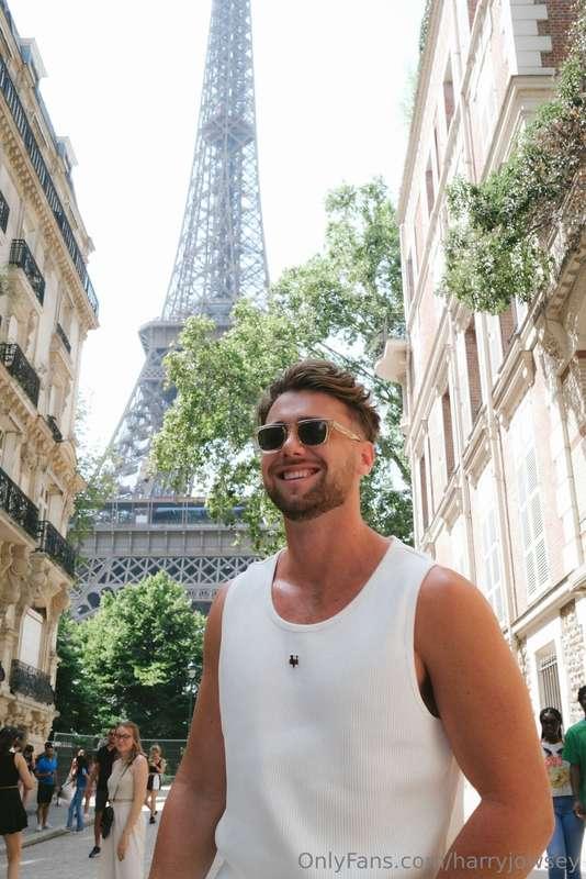 I was looking for the other Eiffel Tower but this ones cool ..