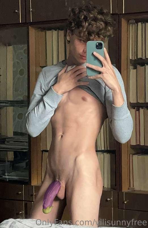 Do you want it? 🍆💦
subscribe to my vip Onlyfans @vilisunny