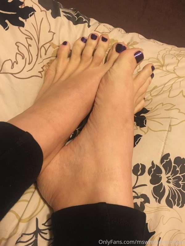 Feet! What a treat!