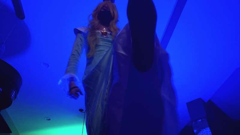 (Rosalina, July 2021, Part 3)

Sad news though ;-; the dress..