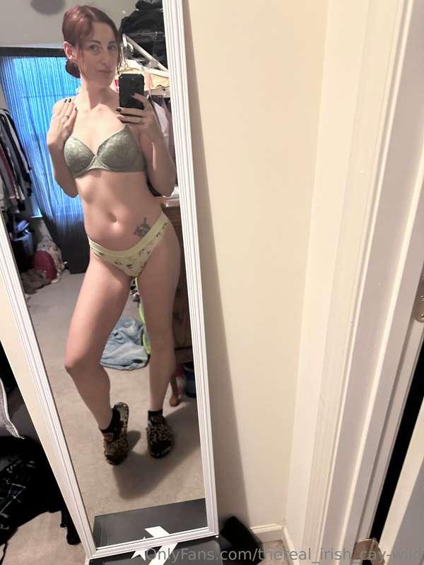 What’s your take on long legs and cute tits😘
