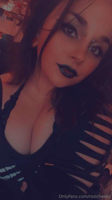 rozicheekz image #2