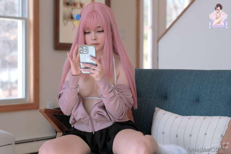 me messaging you to see if you wanna see some boobas today....