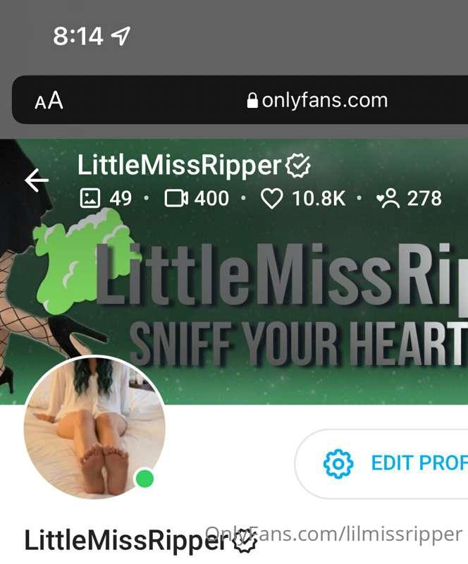 400 fart videos on my paid page 😈 come check it out! Onlyfan..