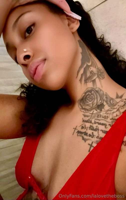 ### FIRST FAN TO TIP $50 GETS A CUSTOM 1 MIN VIDEO! TIP $100..