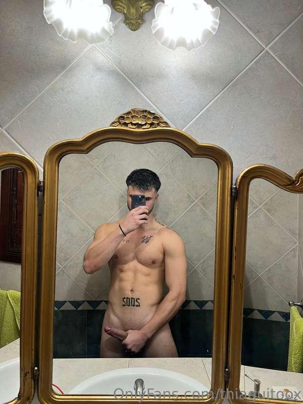 Today I woke up hot 🔥  Hoy me levante caliente 🔥