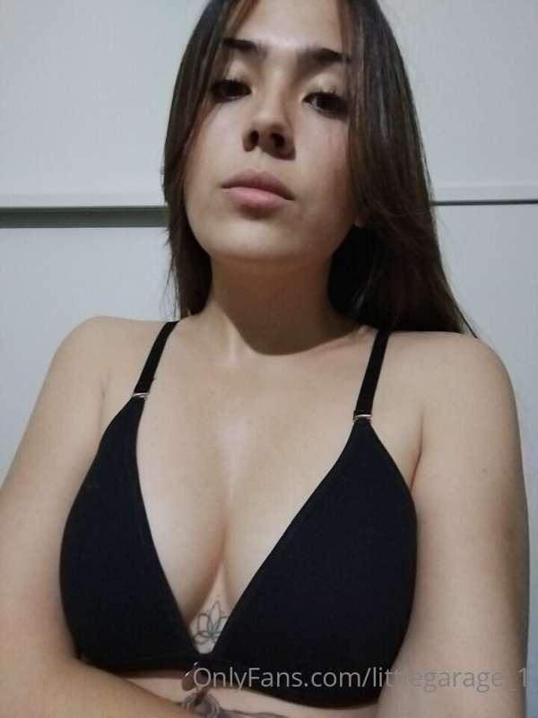 Do you wanna play with me daddy? 

Help me buy a new costum ..