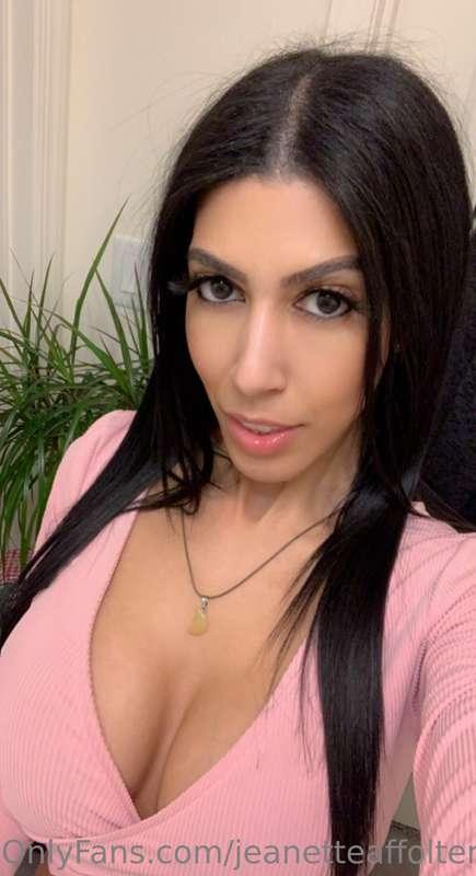 I can make your night better😉💞
*Click to see full photo