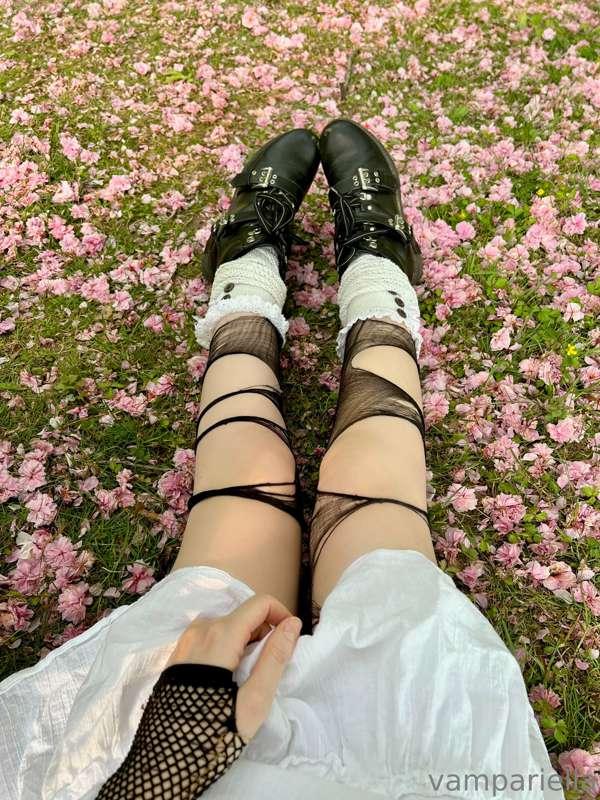 <3 🌸