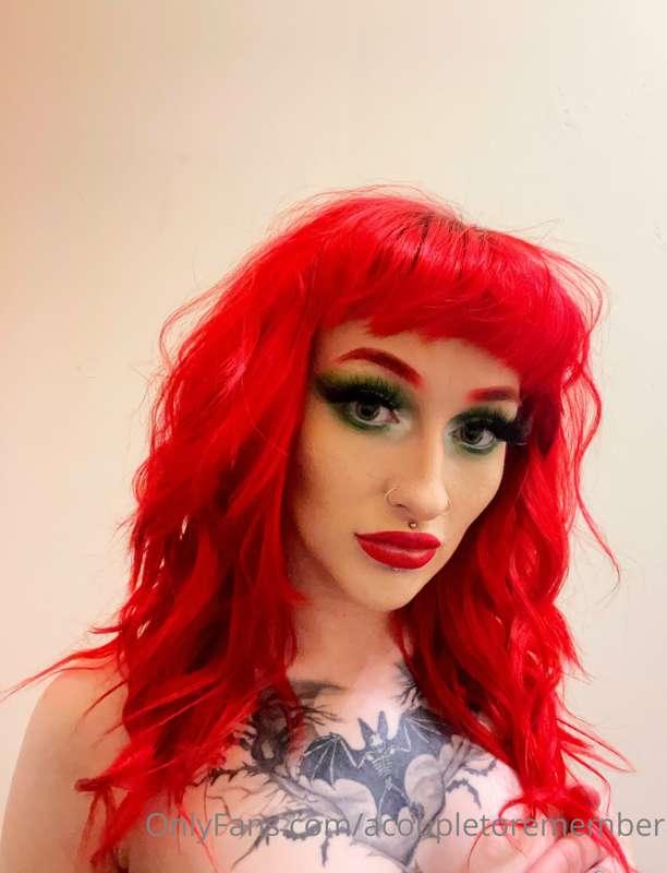 There’s a reason my lipstick was coming off 👀