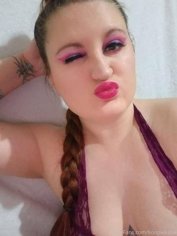 I played around with some makeup and a mirror! Sorry that I ..