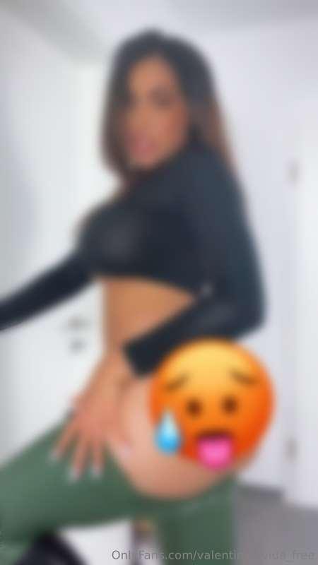 Have you seen my 🆕 reel yet? 👀🎥🎞️🔥yes, the green legging and..