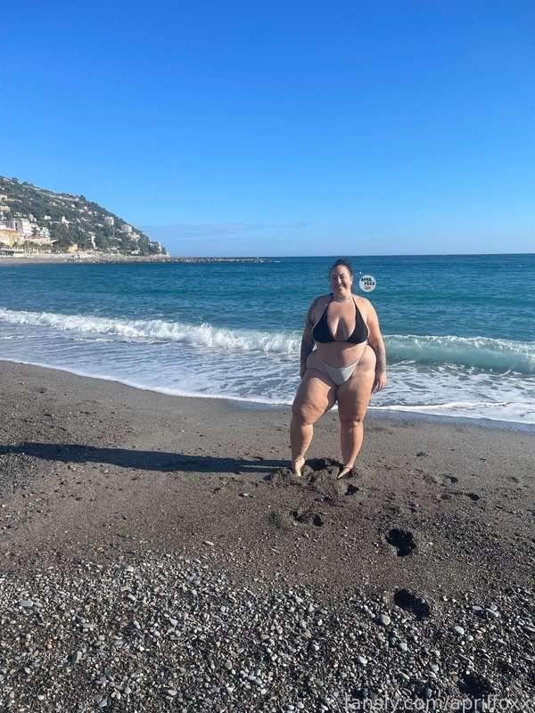 water baby

#custom #squirt #sexy #pussy #dildo #bigass #outdoor #fetish #blowjobs