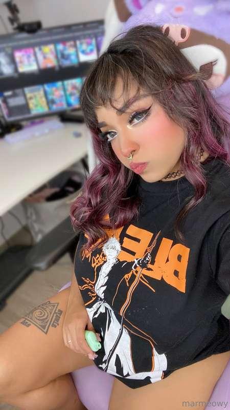 ur favourite egirl just posted 😋