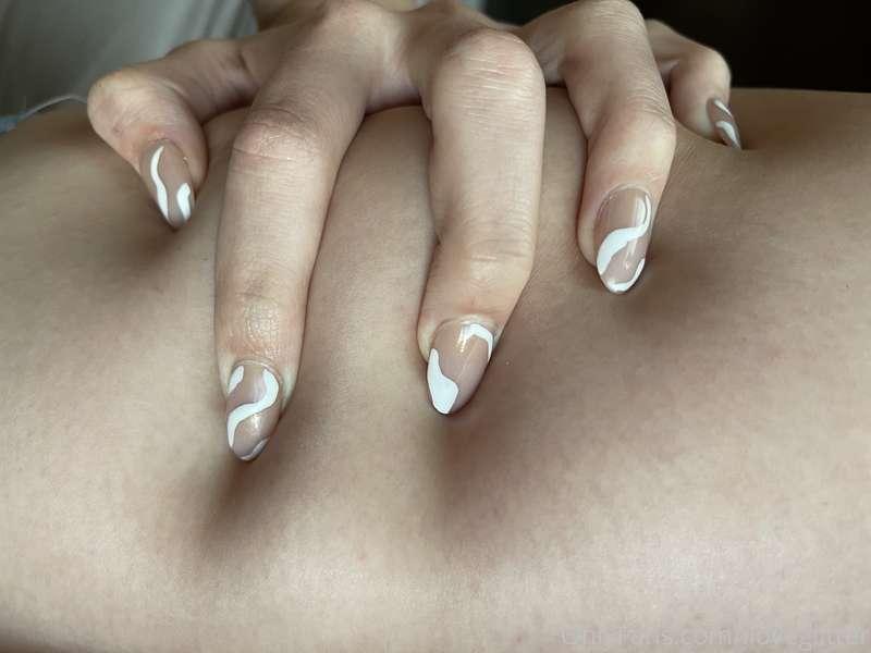 I want you to grab me 😍
Can anyone tell what part of my body..