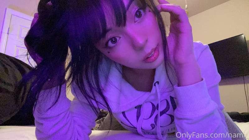 Hi there! I hope I'm not too close 🤭🥰