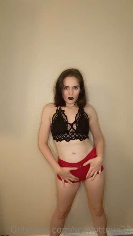 I’ve got a little snack for you 👅