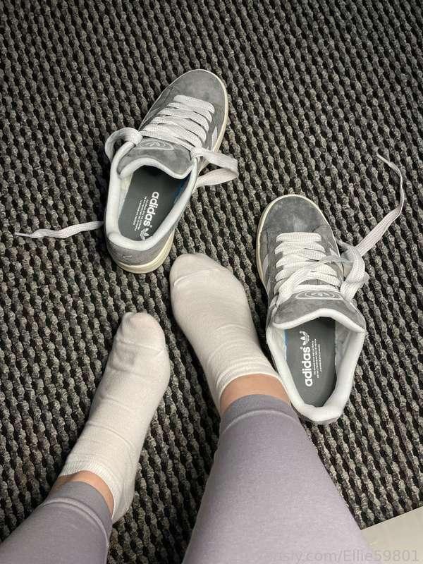 My cute size 6 feet, with my shoes off and my new shoes on my feet also showing the soles 👣😍 #fyp #feet #footfetish #foot #fetish #soles #toes #legs #hot #sexy #horny #pawg #shoes #socks #cozy #barefoot #cutesocks #cutefeet #dirtysocks #dirtyfoot #shoes #smellysocks #footslave #footworship #worship