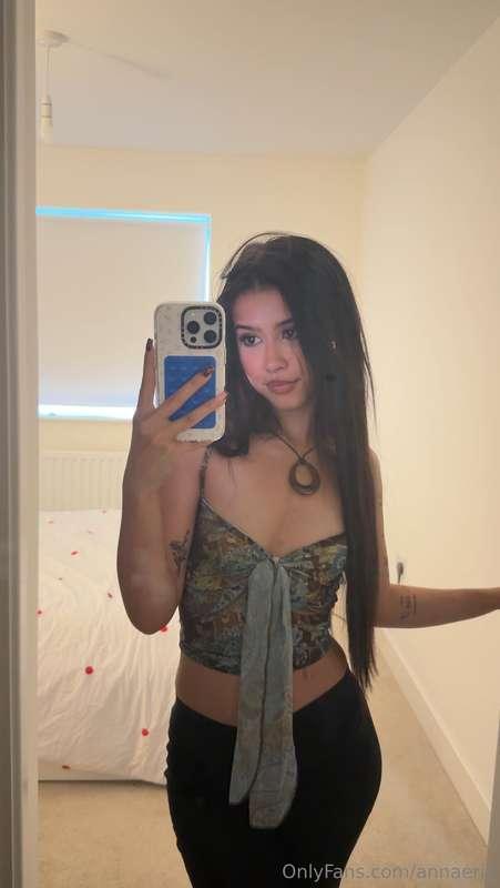 fave outfit so far 💚 