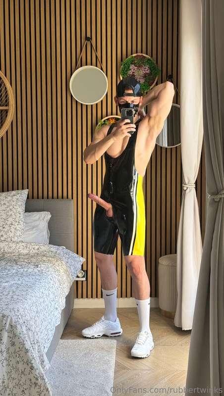 Who’s joining me for a post workout session ? 👀