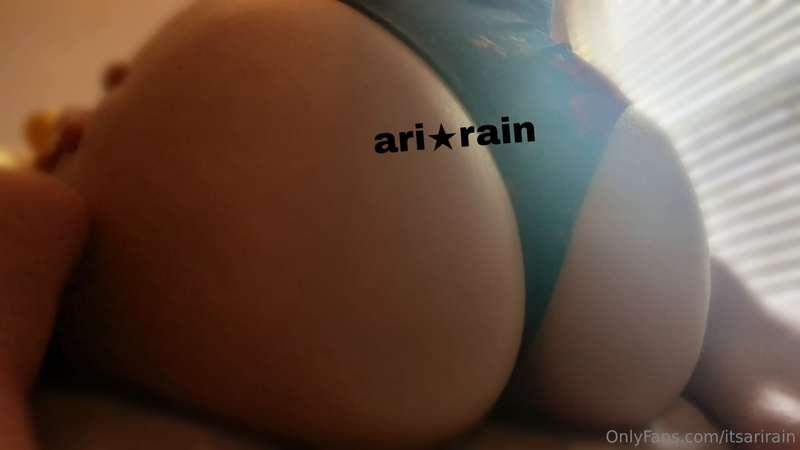 <3