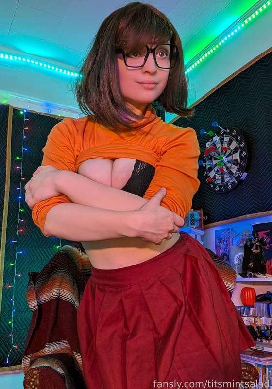 Wanna solve a mystery with me?

#fyp #cosplay #scoobydoo #velma #titsmintsalad