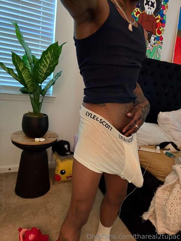 thareal2tupac image #0