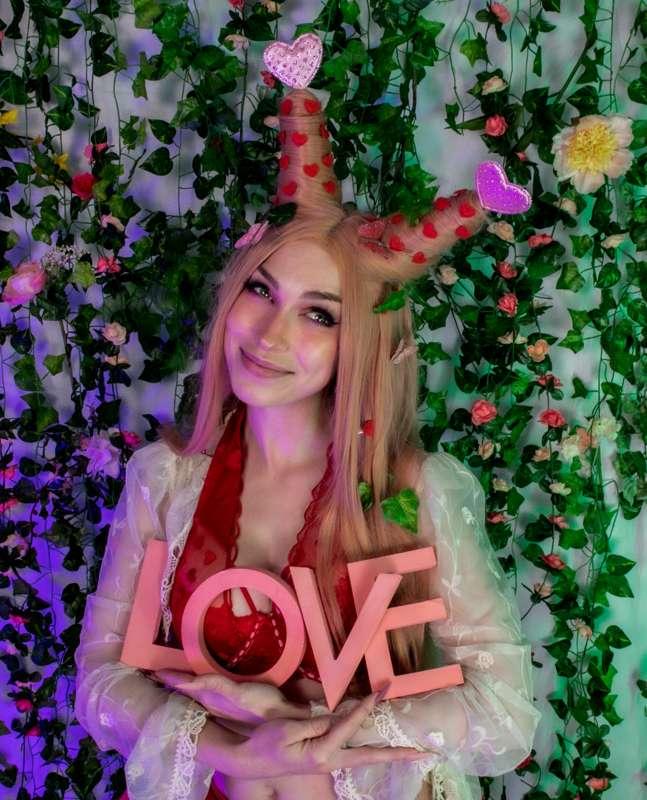 Happy Valentine's Day from Poison Ivy!