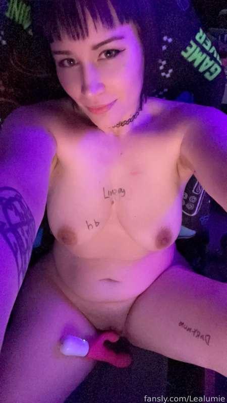 lealumie image #1
