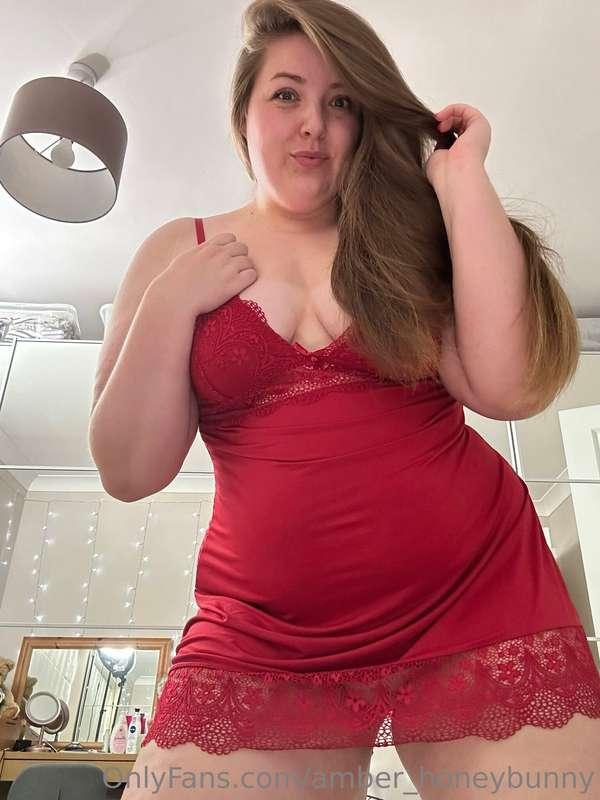These curves and a phat pussy... 

❤️ *the perfect combo if ..