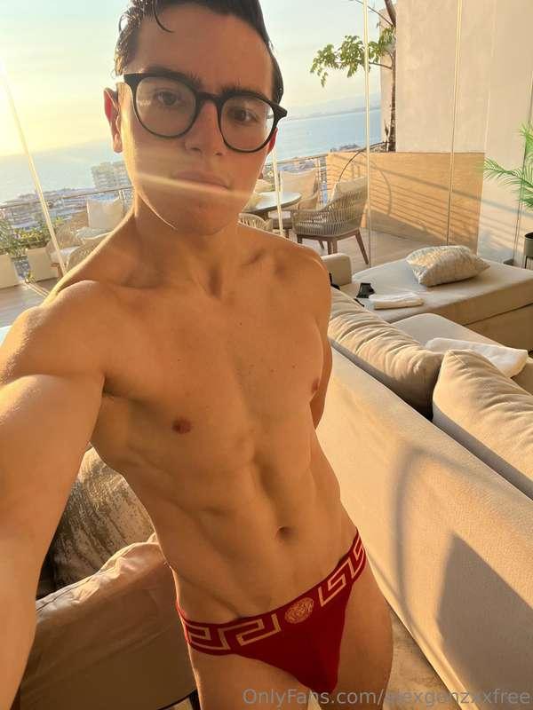 Sunny ☀️ 😎 
