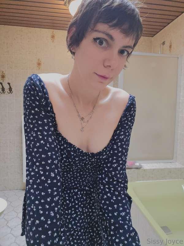 I posted the first picture on my vanilla facebook. That is w..