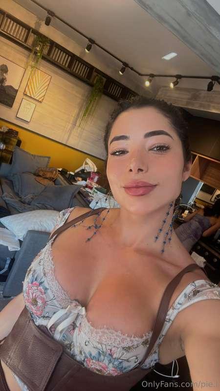 Feeling sexy today! 💋