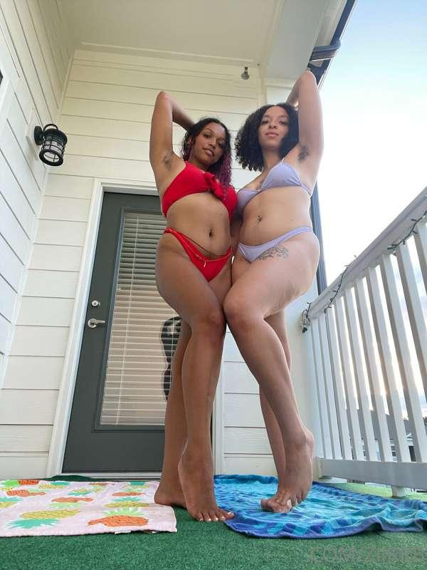 Double the bush means double the fun on your fetish baby 😍😍 ..