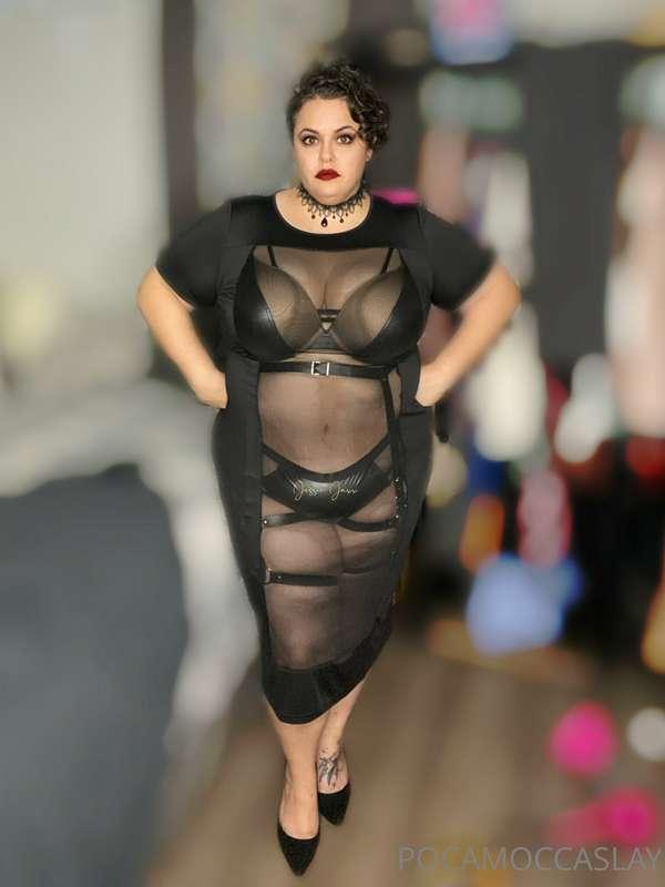 The queen has arrived.