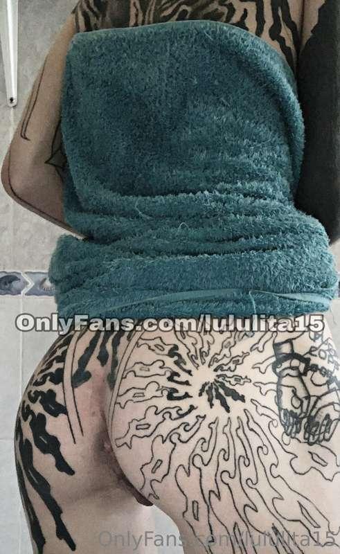 Recién salida de bañarme ❣️ 
Si quieres información de mis s..
