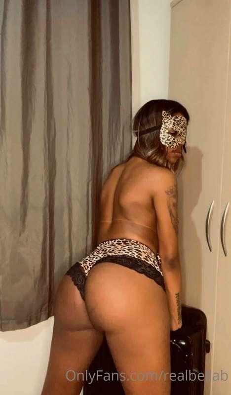 Waiting for you to fuck my ass 😈