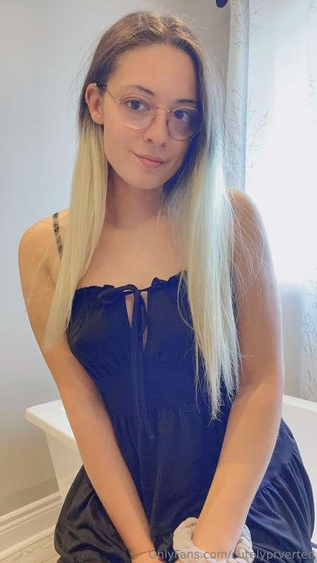 Gotta love summer dresses for their easy access ☀️👀