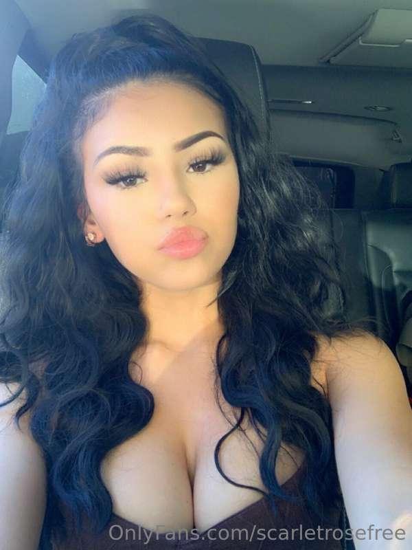 bored af who wanna talk??