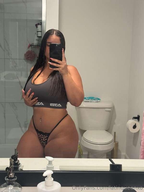 fresh out the shower, feeling dangerous 😏