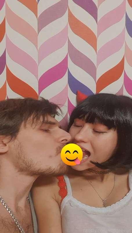 Kiss Me

#fyp
#rofdeenyt #sexy #fetish
#girl #girlfriend
#tongue #longtongue #bigtongue #tonguefetish 
#kiss #kissing
#suck #sucking
#tyneedfor 
#boy #boyfriend
#couple

@tyneedfor