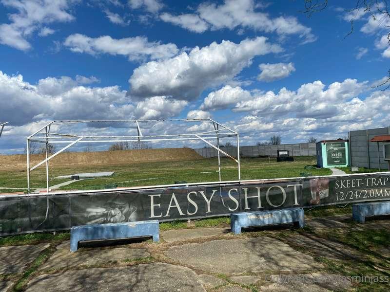 50 shots with FN Scar rifle
10shots with AK 47 assault rifle..