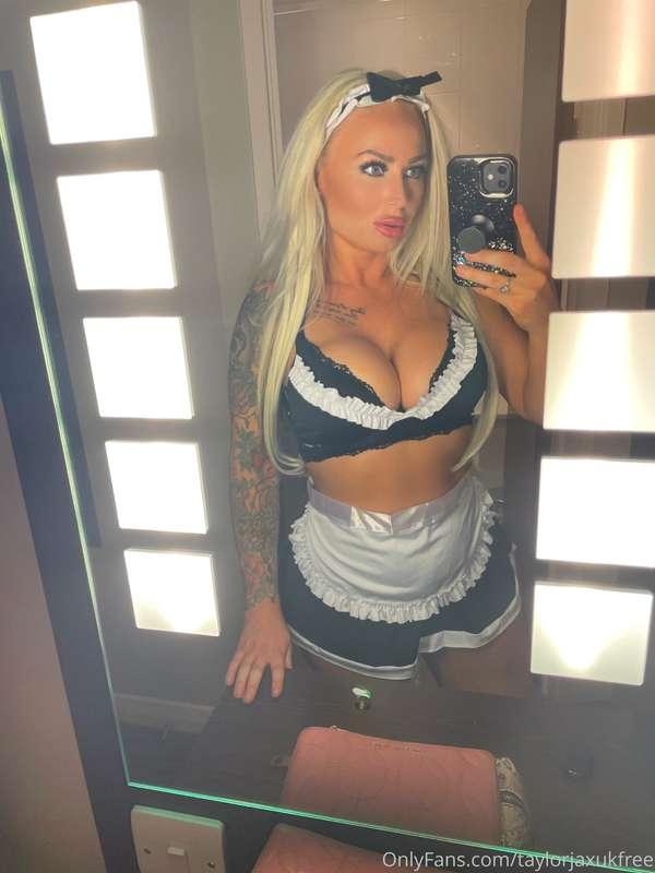 Unlock to watch my New squirting video 💦 10 mins long!! Watc..