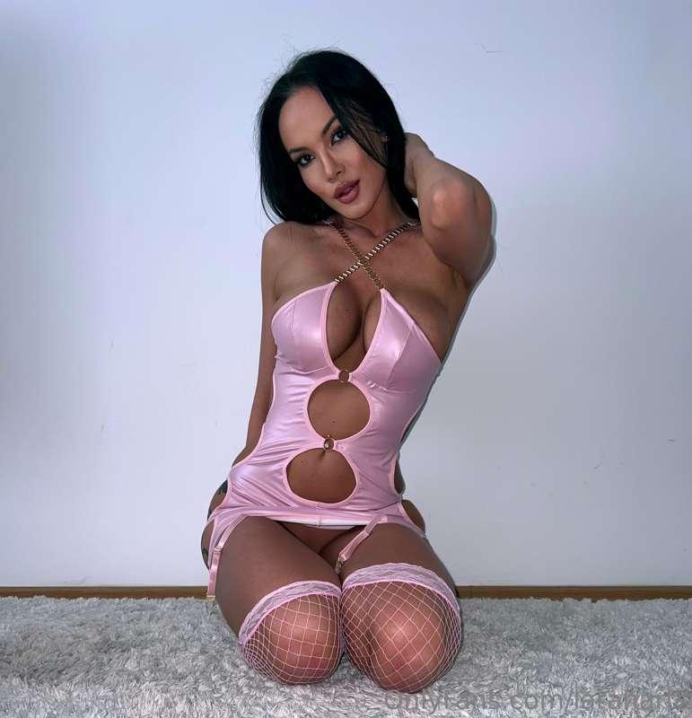 😈IM ONLINE AND HORNY😈