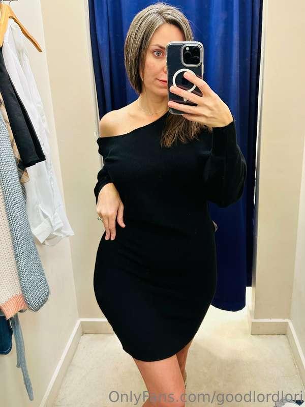 Shopping day! I usually avoid the mall when I go shopping, b..